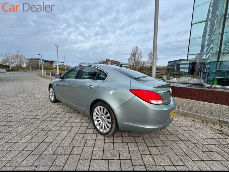 Vauxhall insignia  '2011